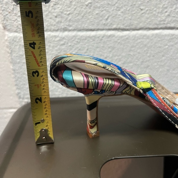 Miss Lola Colorful Patterned Sandals - Picture 6 of 7